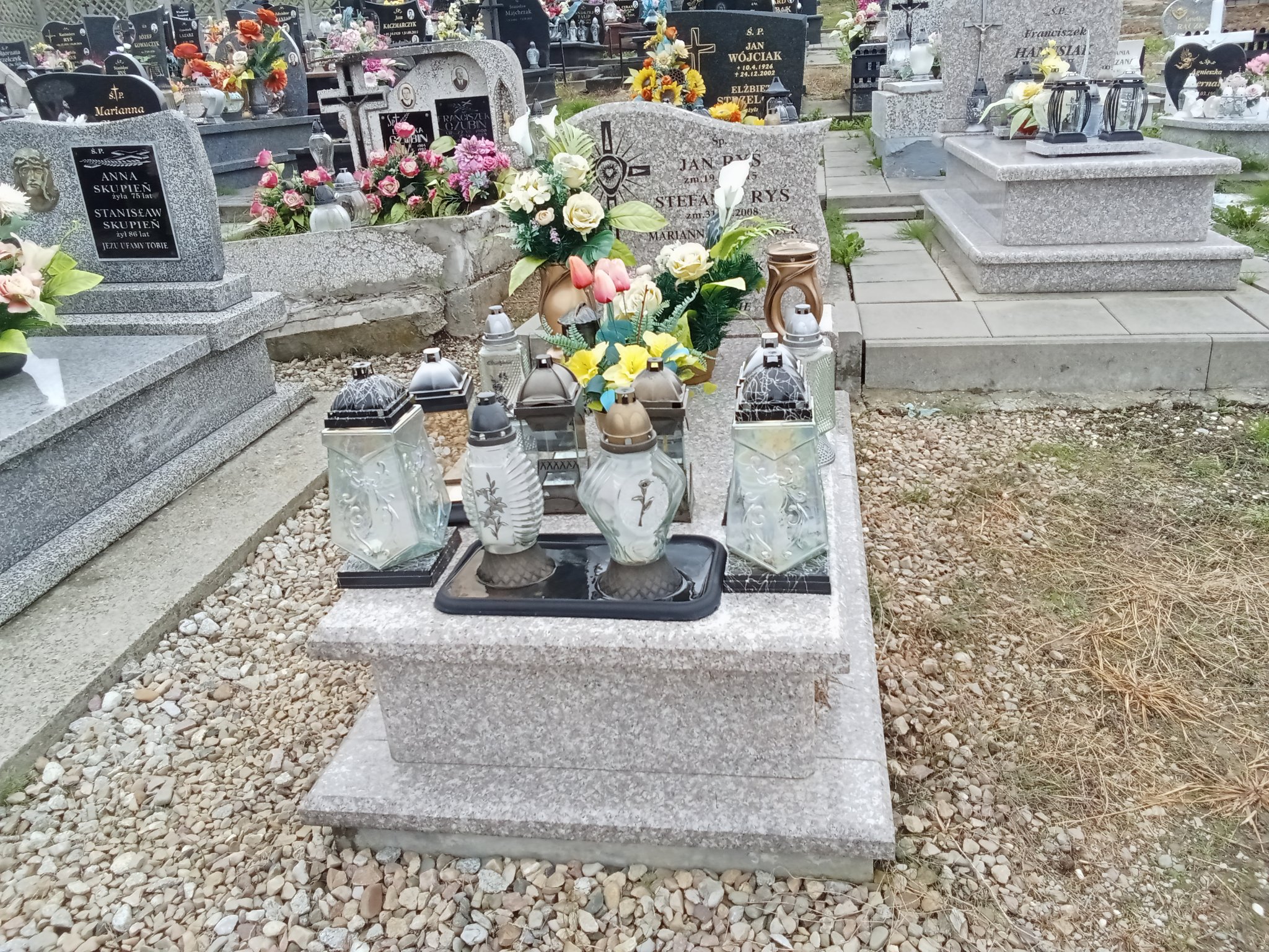 Grób Franciszek Ryś